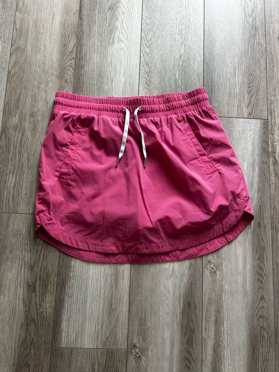 HALARA Dresses & Skirts - Halara Hot Pink Skort